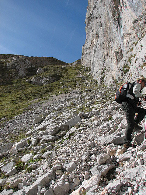 fuente-de-canal-de-la-cela-padiorna-colladina-de-las-nieves-vega-de